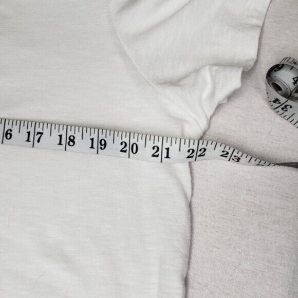 Torrid White Tee Sparkle Silver Neck Detail Size 2X - Picture 9 of 13